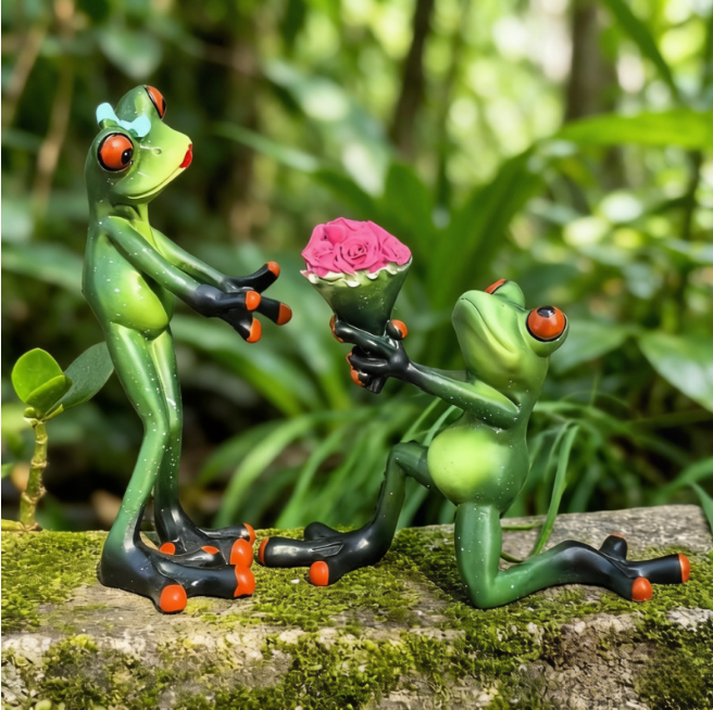 Resin Couple Frog Figurines