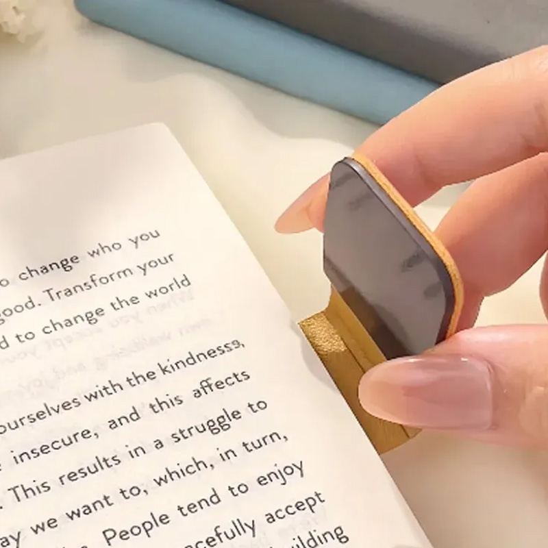 Personalized Initials Letter PU Leather Magnetic Bookmark Clip with Name Daily Use Birthday Gift for Book Lovers Riding Lovers Equestrian Lovers