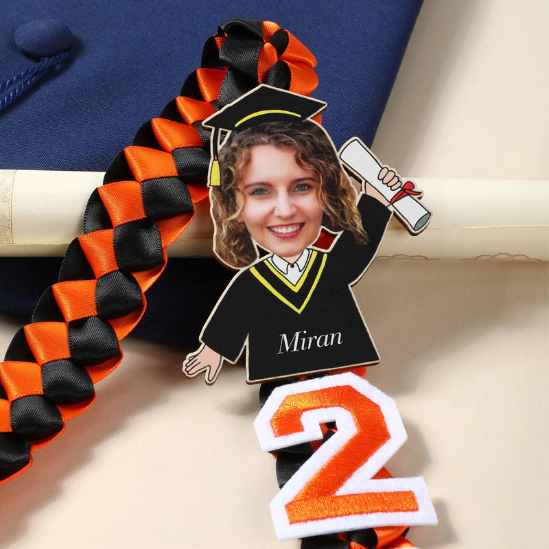 Personalized Cartoon Character Face Photo Bow Two-Colored Braided Ribbon Lei with Name Year and School Graduation Gift for Graduates