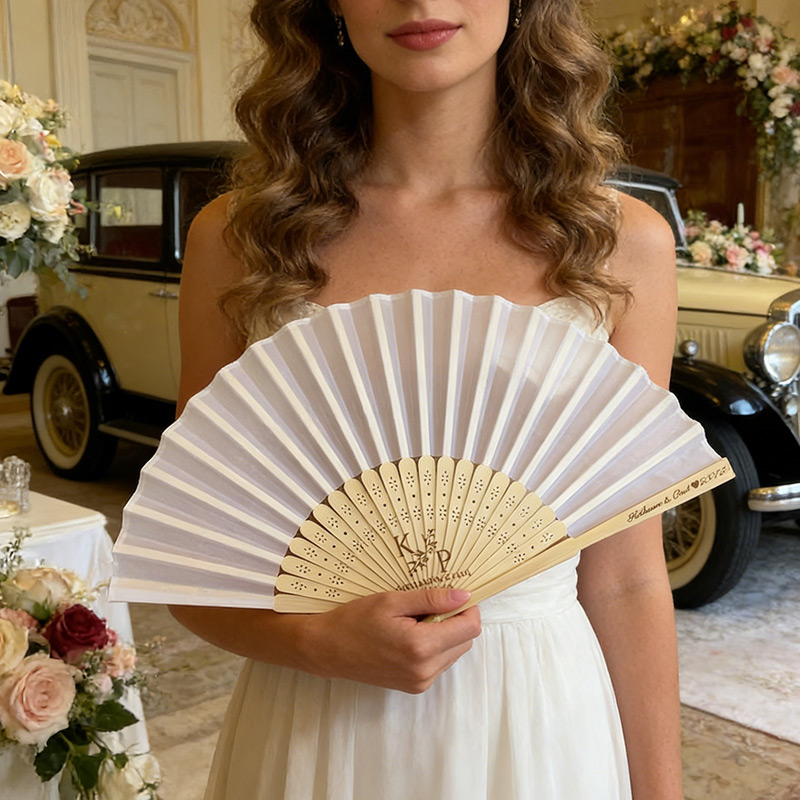 Personalized Wedding Favour Fans White Cloth Fabric Fans Bridesmaid Gifts Party Favors Groomsman Gifts Favours for Guests Bridal Shower Fans