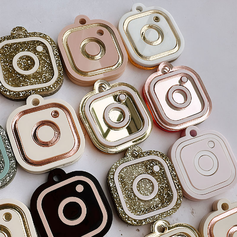 Personalized Instagram Smart NFC Keychain for Social Media | Tap and Follow | Digital Business Card | Payment Link | Cash App | Facebook | Tiktok | Link tree