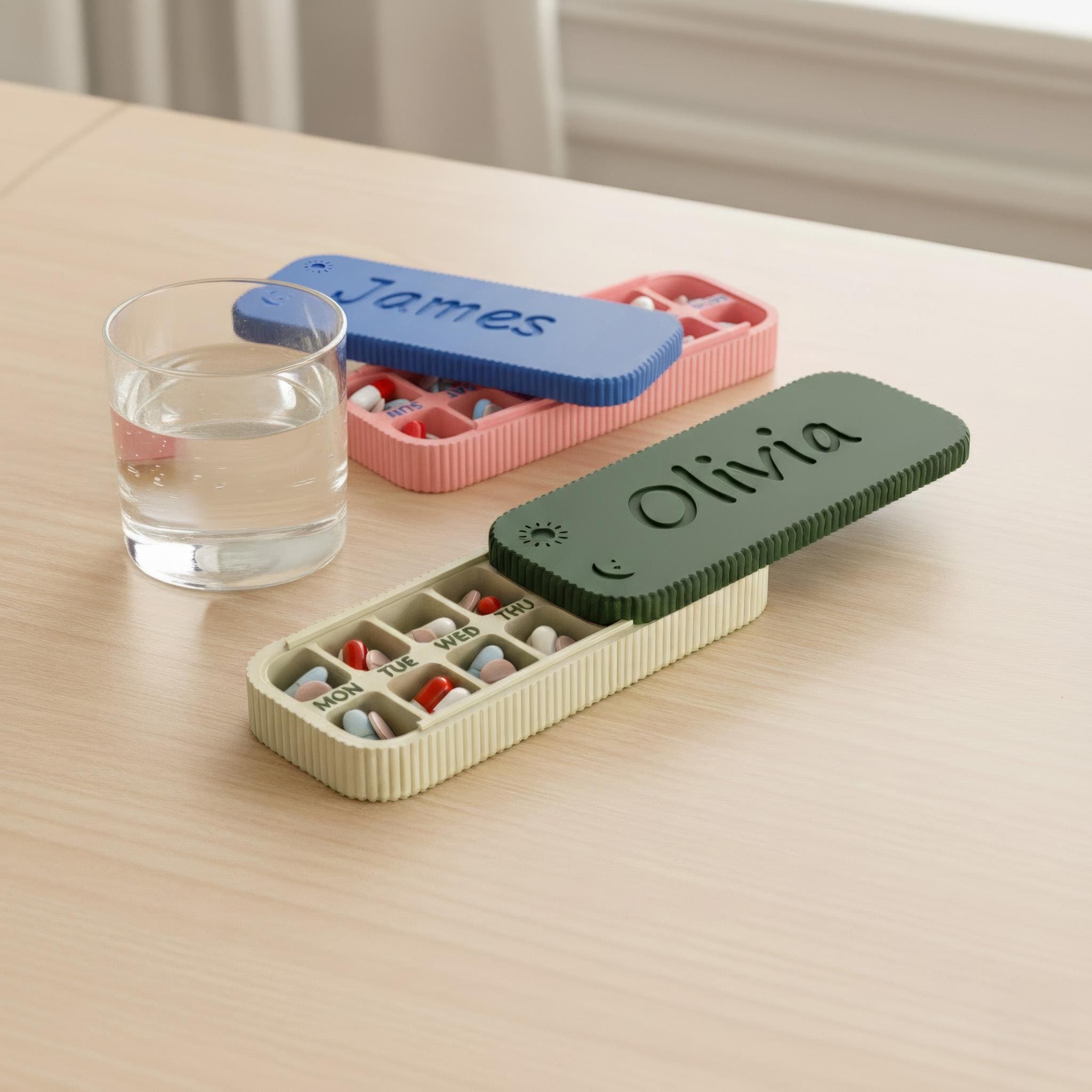 Personalized Weekly Pill Organizer with Custom Name, Travel Size 7 Day AM PM Pill Box with Lid, Cute Portable Medication Case for Purse