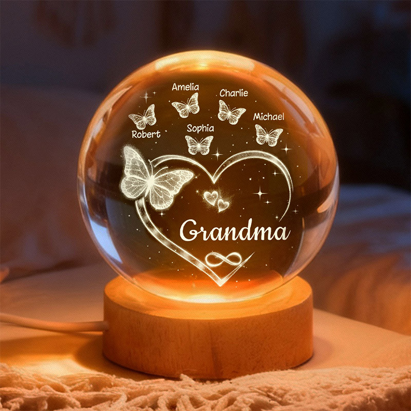 Personalized Grandma Butterfly Hearts with Grandkids' Names Crystal Ball LED Night Light Birthday Mother's Day Gift for Grandma