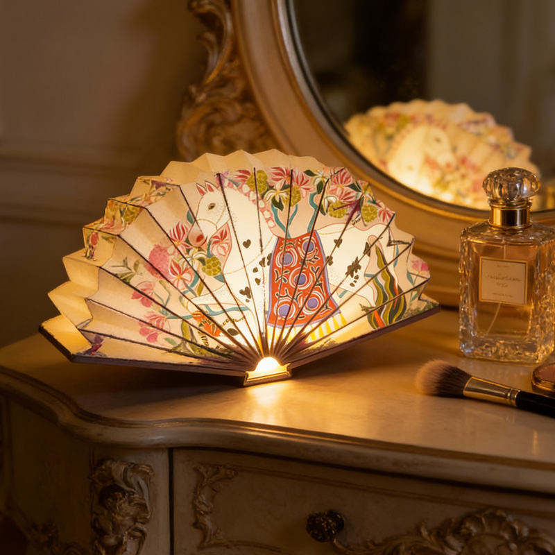 Personalized Horse Paper Flower Lamp for Unique Home Decor Night Light Floral Decor Gift for Equestrian Riding Lovers