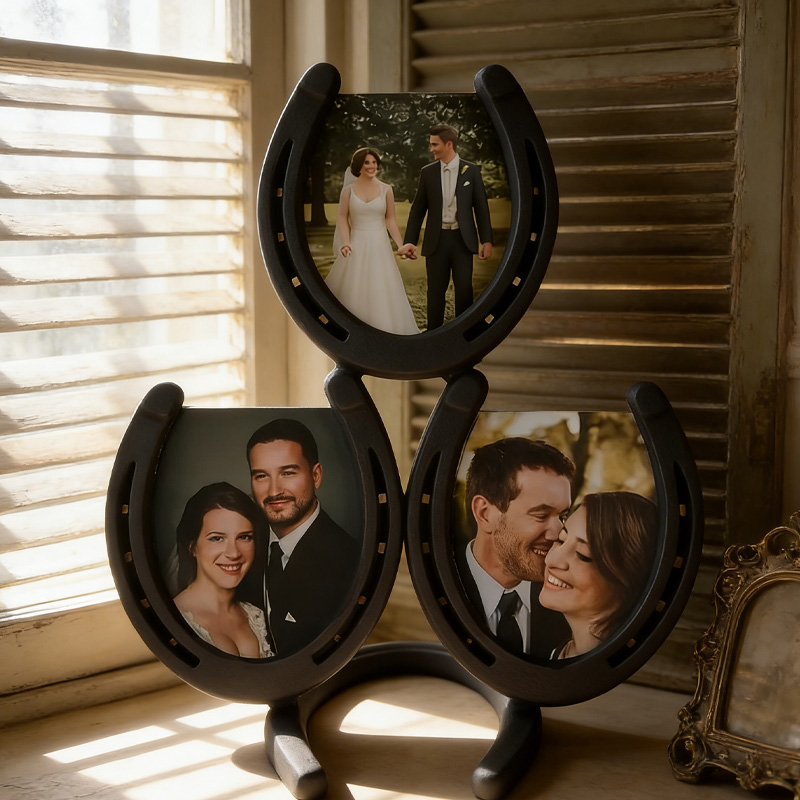 Personalized 3D Printed Rustic Horseshoe Picture Frame Western Farmhouse Photo Holder Handmade Cowboy Decor Unique Country Wedding Gift for Equestrain Lovers