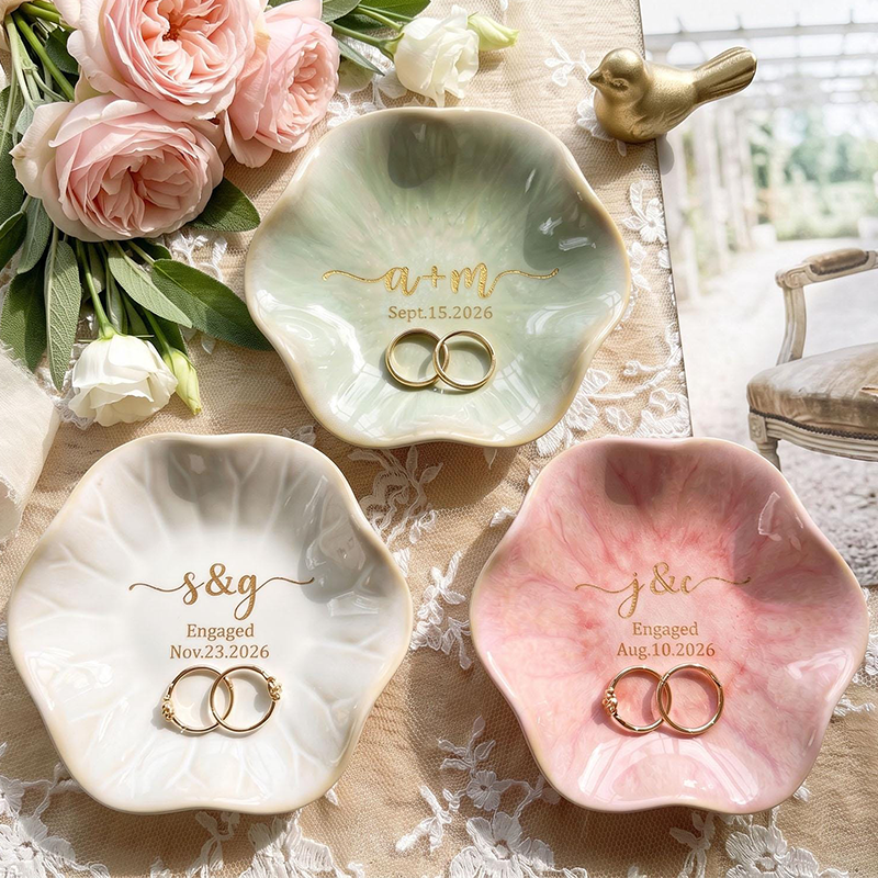 Personalized Ceramic Engaged Ring Tray For Mr and Mrs Gift, Personalized Trinket Dish For Wedding Date Gifts, Customized Jewelry Dish With Name