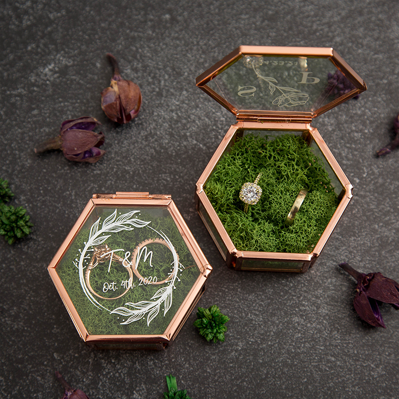 Personalised Hexagon Glass Ring Box with Moss - Gold or Rose Gold - Ring Box for Wedding Ceremony, Modern Ring Holder for Engagements