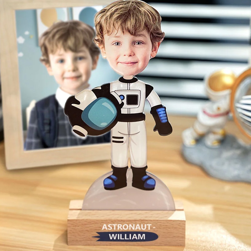 Personalized Cute Cartoon Astronaut Face Photo Ornament with Name and Wooden Base Nursery Home Decor Birthday Gift for Geek Lover