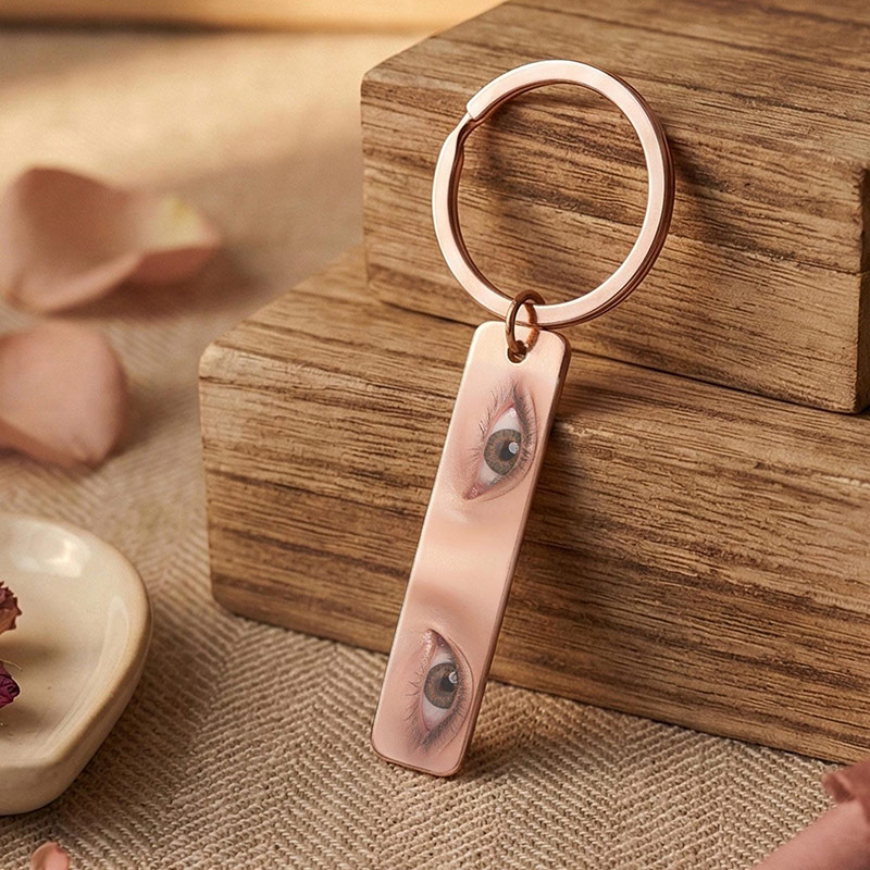 Personalised Eye Photo Keychain Personalized Gifts for Mom Dad Stainless Steel Keychain Drive Safe Gift
