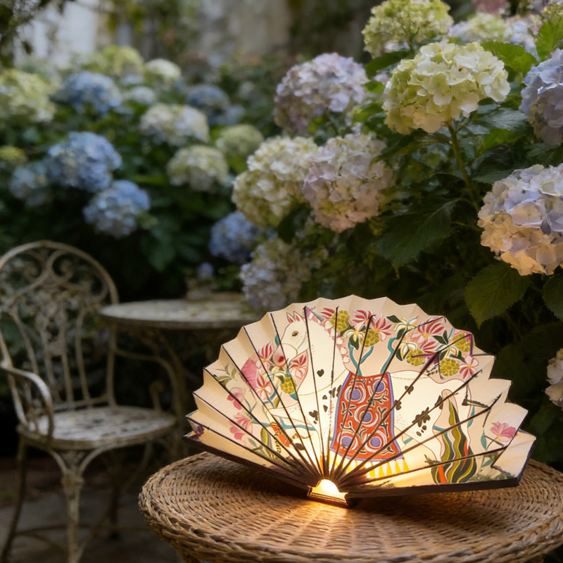 Personalized Horse Paper Flower Lamp for Unique Home Decor Night Light Floral Decor Gift for Equestrian Riding Lovers