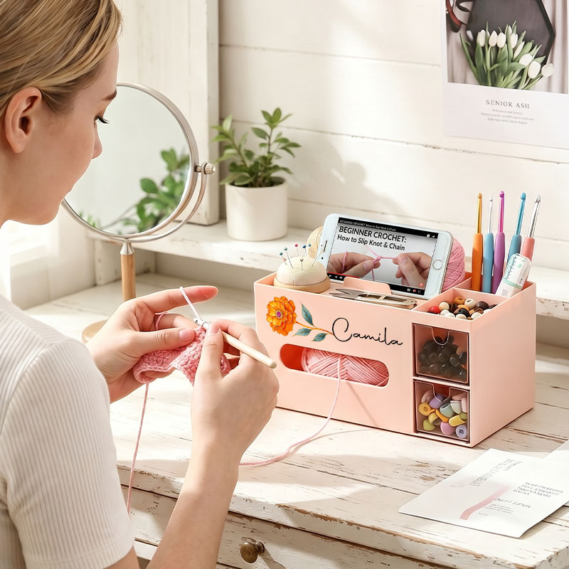 Multifunctional Crochet Tool Storage Box with Storage & Holder Desktop Organizer for Crochets Small Items Decorative Crochet Tool Storage Holder for Living Room Study Bedroom