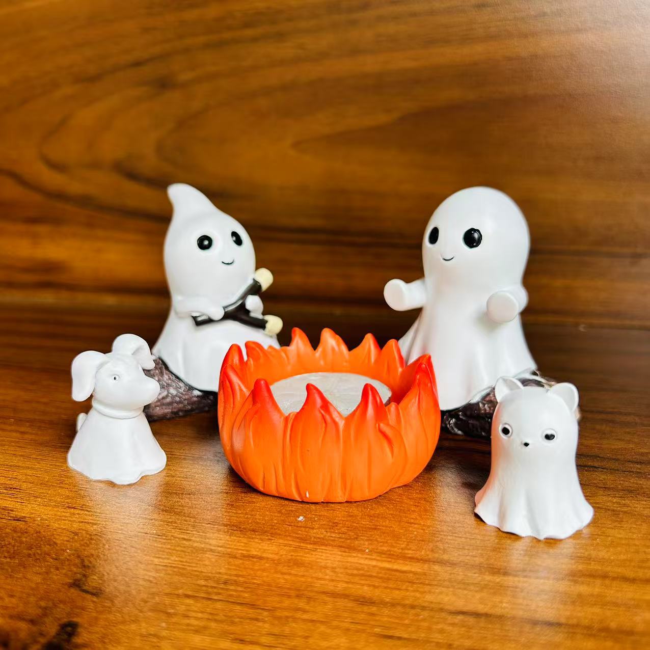 Halloween Spooky Decor Cute Ghost Pet Figurine Set Campfire Display Haunted Ghost Scene Ghost adventures