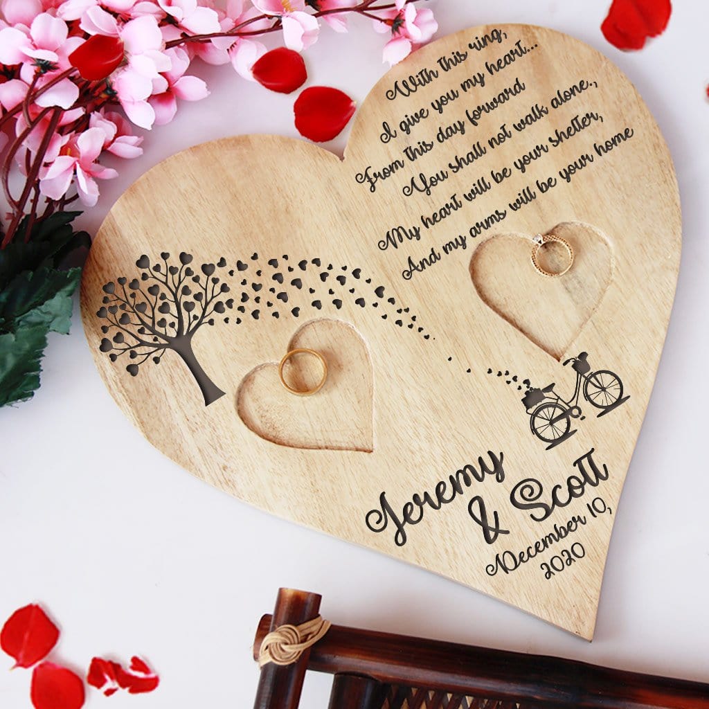 Personalized Wedding Vow Heart Wooden Ring Dish Custom Names Date Tree and Bike Design Ring Holder for Groom and Groom Wedding Gifts