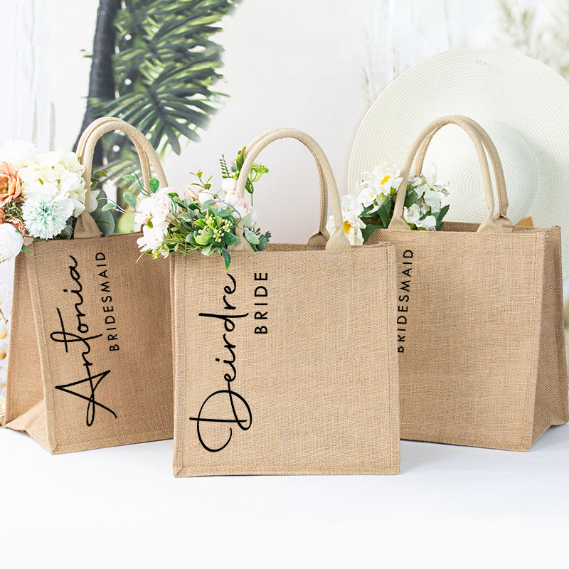 Personalized Bridesmaid Stylish Burlap Tote Bag Custom Bride Name Jute Tote Bag Wedding Beach Bag Bachelorette Party Favors Bridal Shower Gift