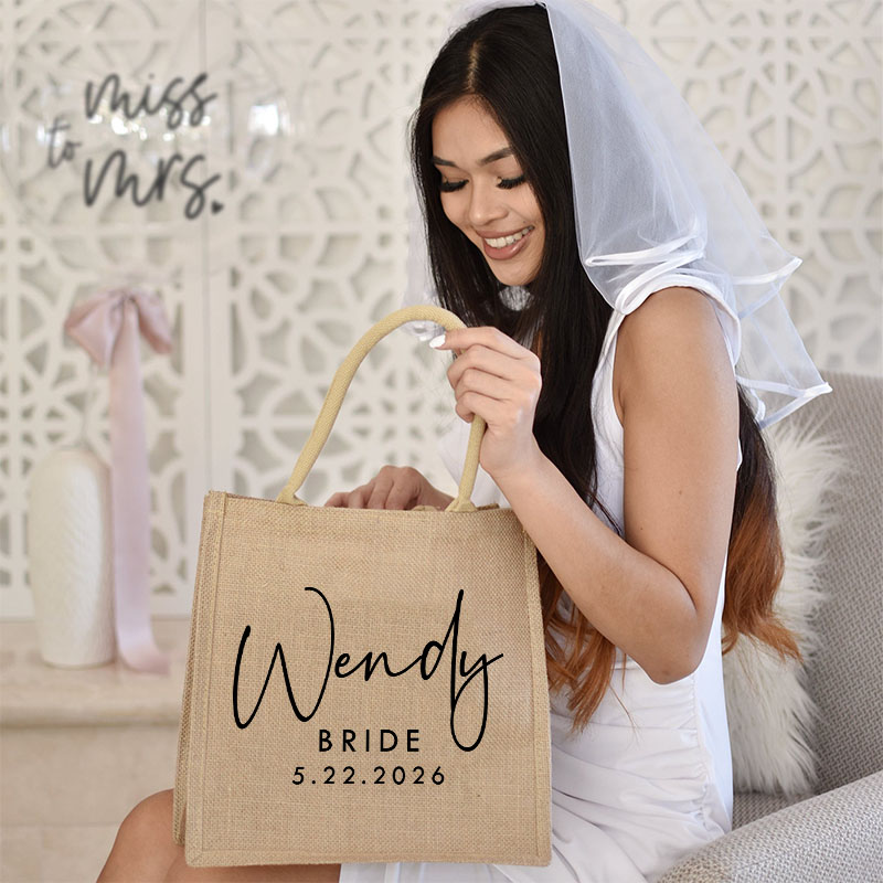 Personalized Minimalist Bridesmaid Burlap Tote Bag Custom Bride Name Jute Tote Bag Wedding Date Beach Bag Bachelorette Party Favors Bridal Shower Gift