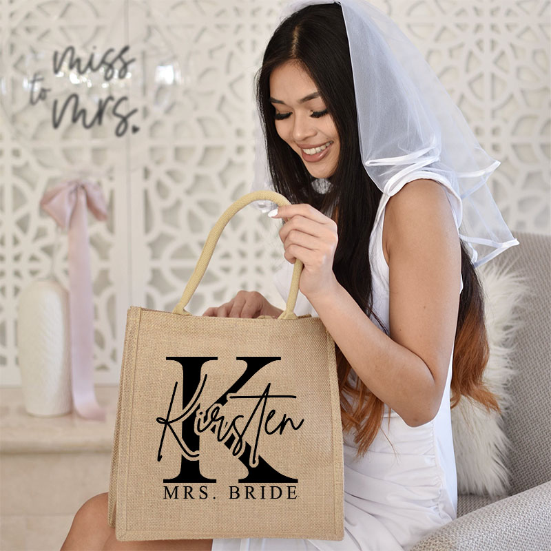 Personalized Minimalist Bridesmaid Burlap Tote Bag Custom Bride Initials Jute Tote Bag Wedding Beach Bag Bachelorette Party Favors Bridal Shower Gift