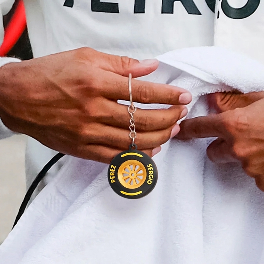 Personalized 3D Car Tire Keychain Custom Text Car Accessory Gift for Racing Fans and Drivers