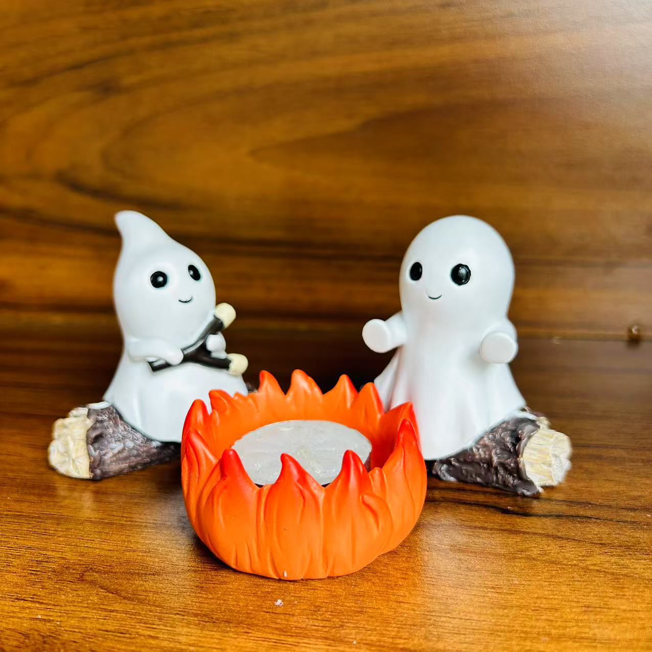 Halloween Spooky Decor Cute Ghost Pet Figurine Set Campfire Display Haunted Ghost Scene Ghost adventures