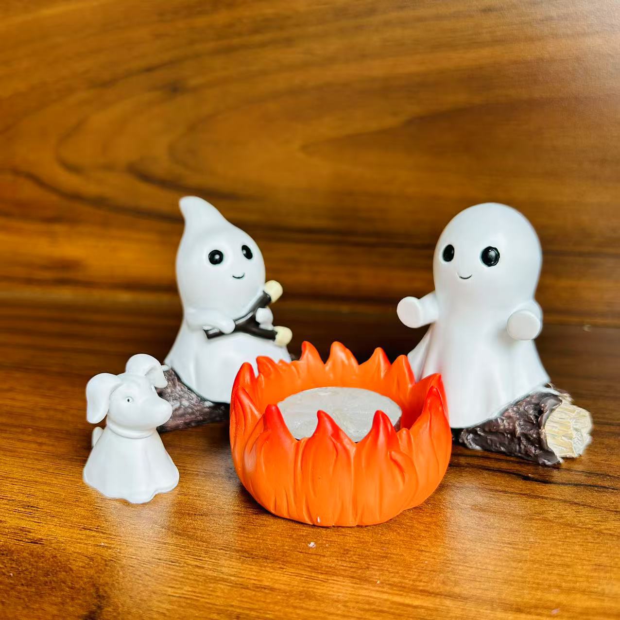 Halloween Spooky Decor Cute Ghost Pet Figurine Set Campfire Display Haunted Ghost Scene Ghost adventures