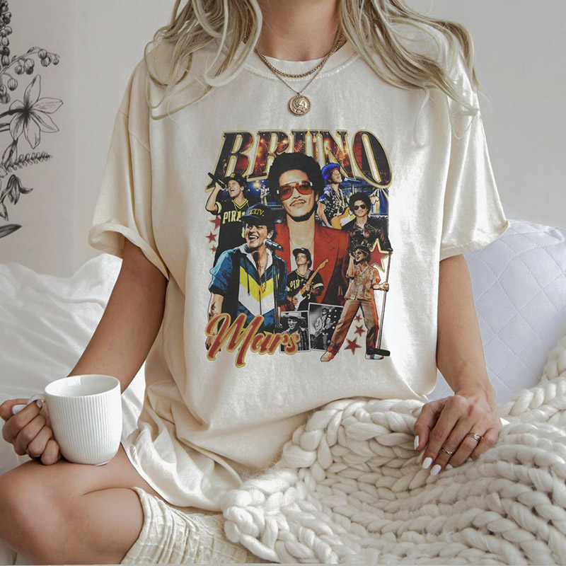 Personalized Bruno Mars T-Shirt The Romantic Tour Vintage Rap Shirt 90s Retro Music Merch Tee Gift for Fans for Concert