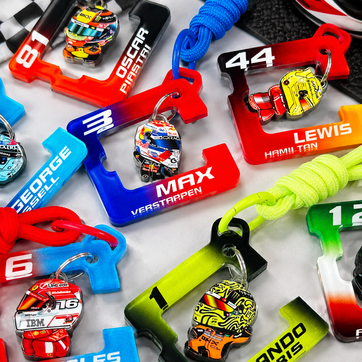 F1 Driver Acrylic Keychain, Racing Helmet Charm Key Ring, F1 Fan Collectible Key Accessory for Backpack & Keys