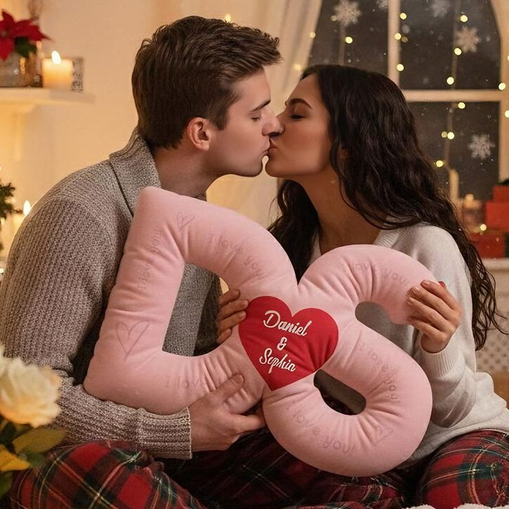 Personalized Couple Custom Initial Heart Throw Pillow Custom Names Couple Home Pillow Romantic Valentine's Day Gift for Girlfriend for Wife
