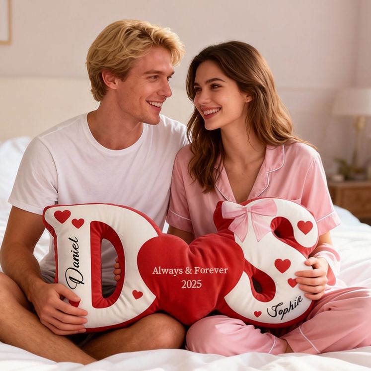 Personalized Couple Custom Initial Heart Throw Pillow Custom Names Couple Home Pillow Romantic Valentine's Day Gift for Girlfriend for Wife