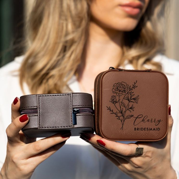 Personalized Bridesmaid Birth Flower Jewelry Box Bride Moth Flower Jewelry Box Maid of Honor Name Ring Box Bachelorette Party Favor Bridal Shower Gift