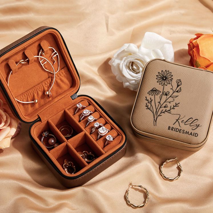 Personalized Bridesmaid Birth Flower Jewelry Box Bride Moth Flower Jewelry Box Maid of Honor Name Ring Box Bachelorette Party Favor Bridal Shower Gift