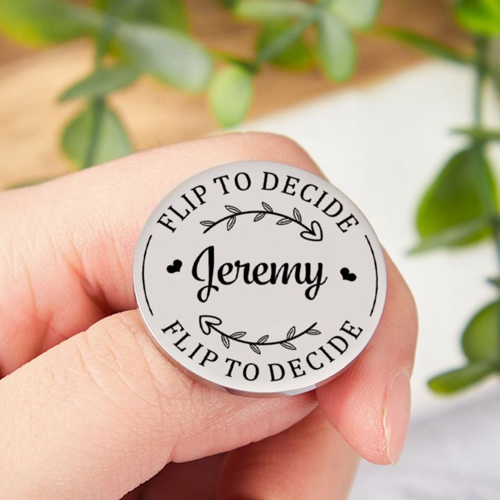 Personalized Couple Name with Heart Wreath Decision Coin Newlyweds Flip to Decide Coin Valentine's Day Gift for Boyfriend Girlfriend Husband Wife