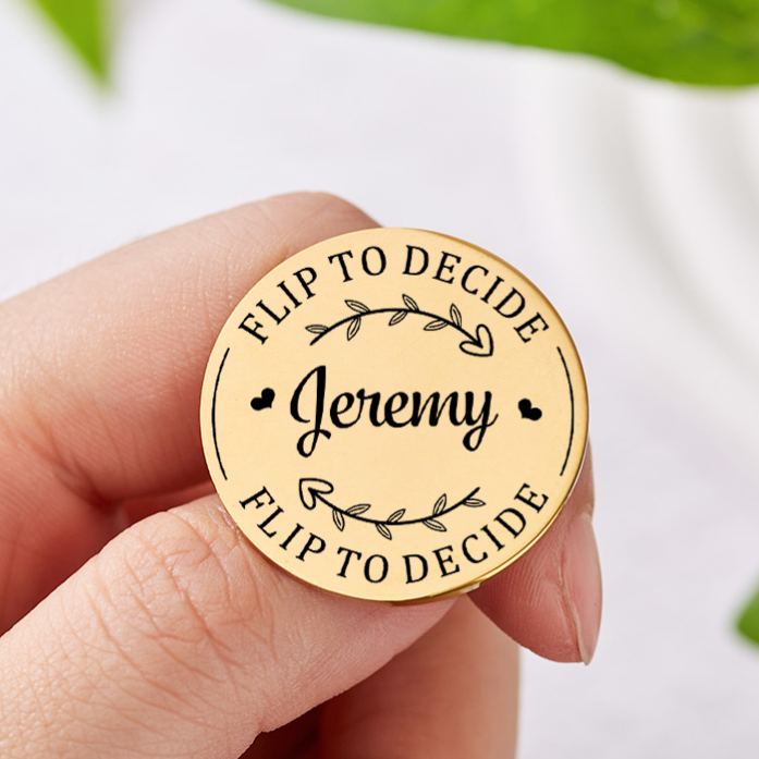 Personalized Couple Name with Heart Wreath Decision Coin Newlyweds Flip to Decide Coin Valentine's Day Gift for Boyfriend Girlfriend Husband Wife