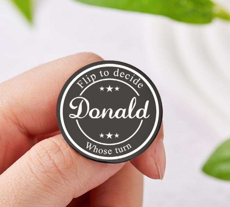 Personalized Couple Name Round Frame Decision Coin Newlyweds Whose Turn Flip to Decide Coin Valentine's Day Gift for Boyfriend Girlfriend Husband Wife