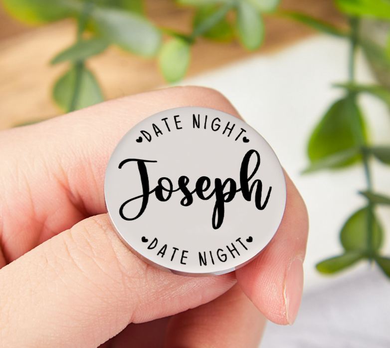 Personalized Couple Name Decision Coin Newlyweds Date Night Flip to Decide Coin with Heart Valentine's Day Gift for Boyfriend Girlfriend Husband Wife