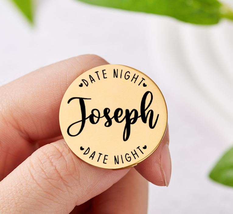 Personalized Couple Name Decision Coin Newlyweds Date Night Flip to Decide Coin with Heart Valentine's Day Gift for Boyfriend Girlfriend Husband Wife