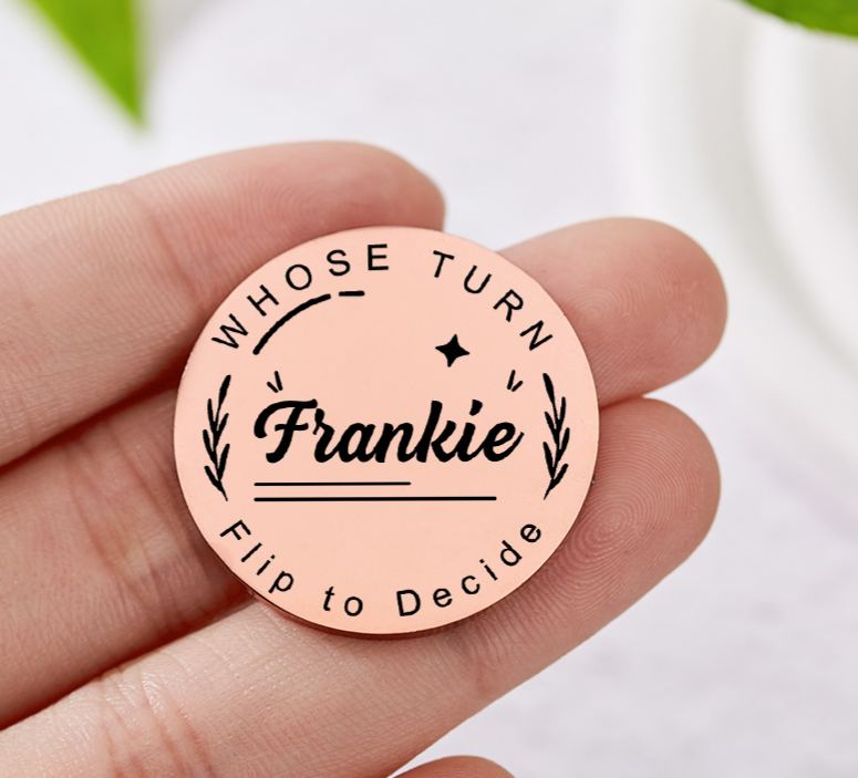 Personalized Couple Name with Wreath Decision Coin Newlyweds Whose Turn Flip to Decide Coin Valentine's Day Gift for Boyfriend Girlfriend Husband Wife