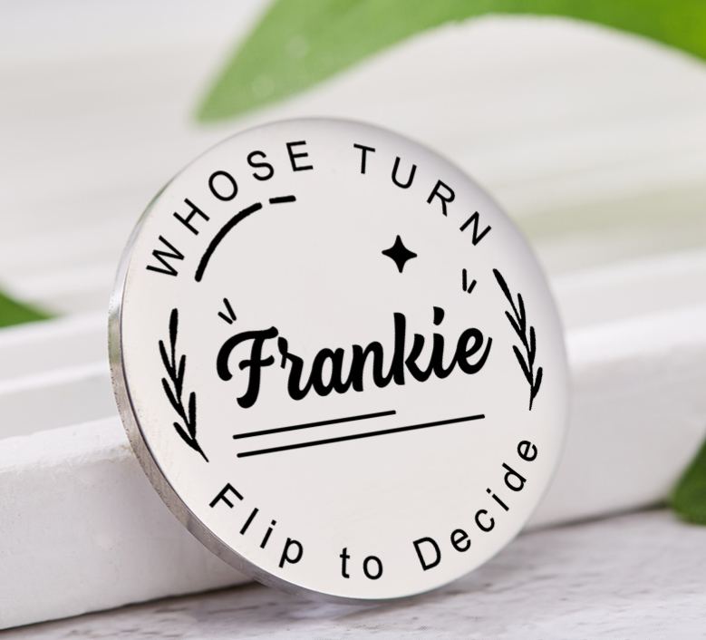 Personalized Couple Name with Wreath Decision Coin Newlyweds Whose Turn Flip to Decide Coin Valentine's Day Gift for Boyfriend Girlfriend Husband Wife