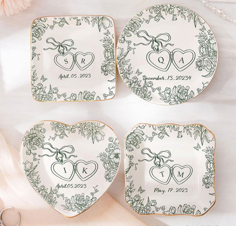 Personalized Heart Flower Ceramic Trinket Jewelry Dish with Initial and Date Toile De Jouy Ring Dish Valentine's Gift for Wife Anniversary Gift for Girlfriend