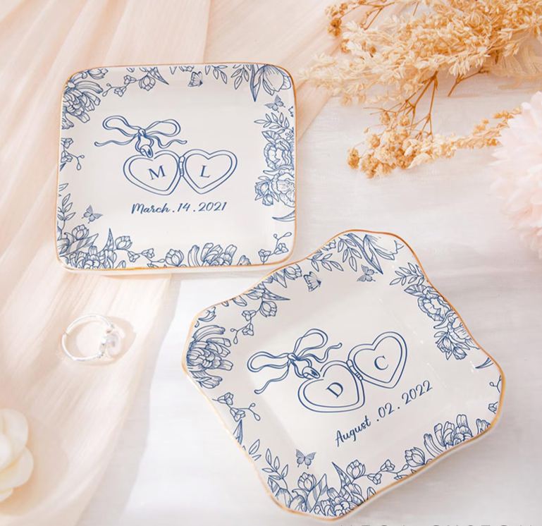 Personalized Heart Flower Ceramic Trinket Jewelry Dish with Initial and Date Toile De Jouy Ring Dish Valentine's Gift for Wife Anniversary Gift for Girlfriend
