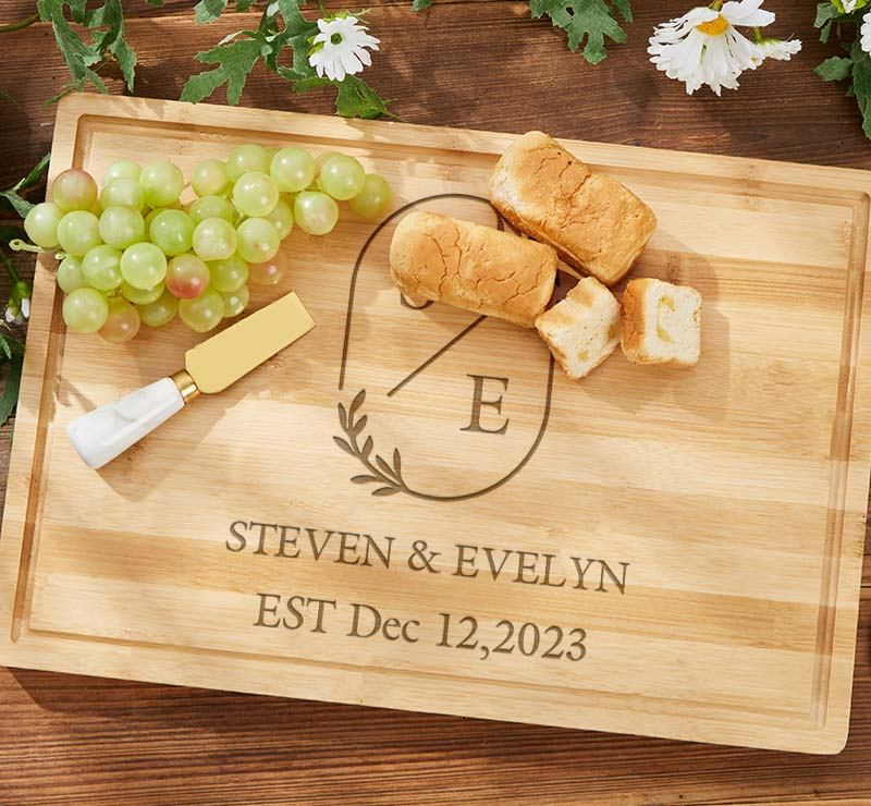 Personalized Wedding Anniversary Cutting Board Modern Monogram Design Bamboo Cutting Board Couple Anniversary Cutting Board for Husband Wife