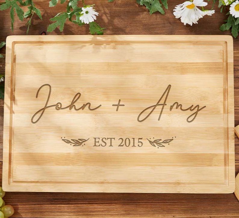 Personalized Couple Anniversary Cutting Board Simple Design Wedding Anniversary Cutting Board for Husband Wife Engraved Bamboo Cutting Board