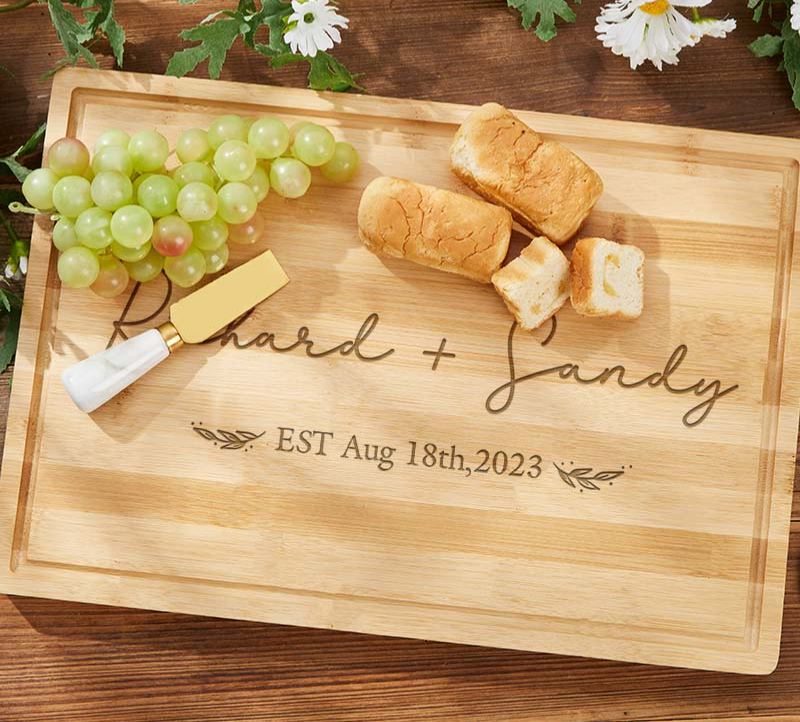 Personalized Couple Anniversary Cutting Board Simple Design Wedding Anniversary Cutting Board for Husband Wife Engraved Bamboo Cutting Board