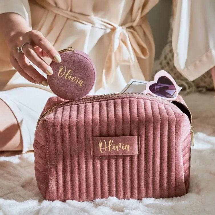 Personalized Velvet Makeup Bag Gift for Bridal Party Gifts Ideas Summer Travel Gift Cosmetic Bag With Name