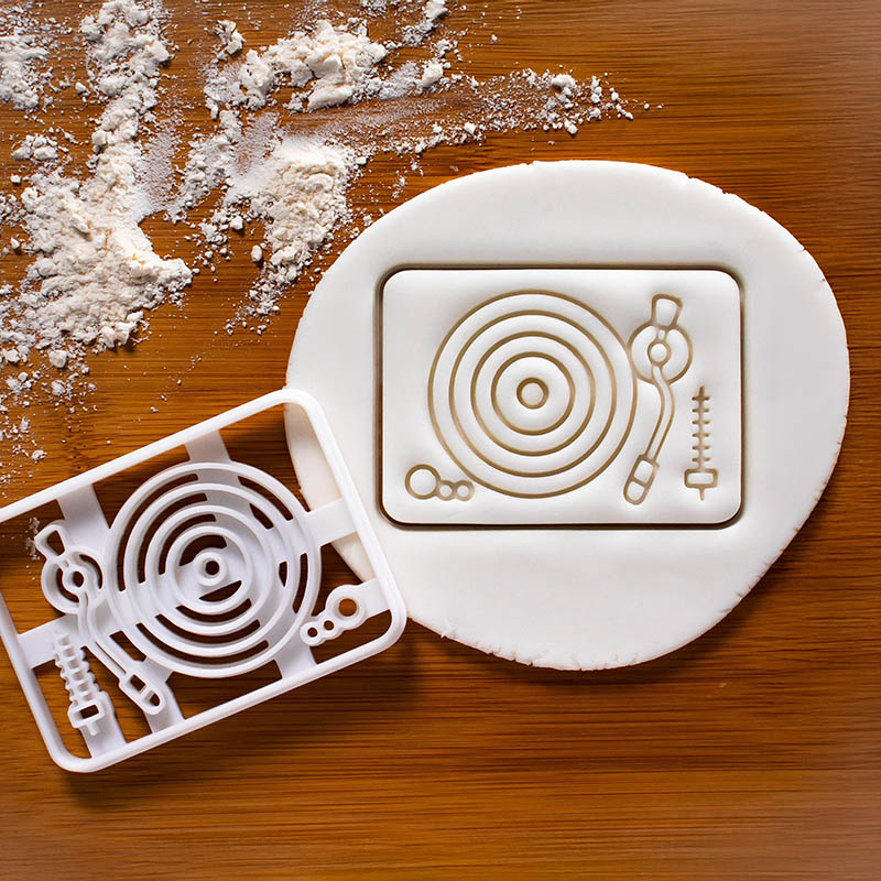 Personalized Vinyl Player Cookie Cutter Bakerlogy Biscuit Cutters Record Player Turntable for Music Lovers