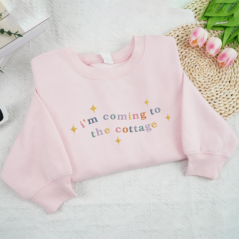Personalized Embroidered I'm Coming To The Cottage Shirt Romance Hockey Sweatshirt Trendy Hockey Fan Gift Embroidery Heated Movie Rivalry Crewneck LGBT Sweatshirts