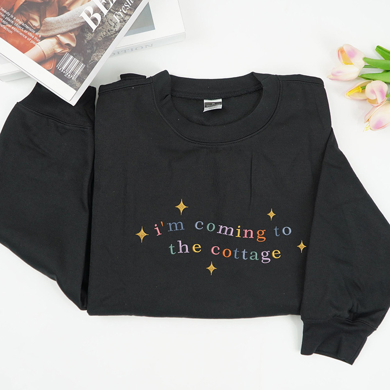Personalized Embroidered I'm Coming To The Cottage Shirt Romance Hockey Sweatshirt Trendy Hockey Fan Gift Embroidery Heated Movie Rivalry Crewneck LGBT Sweatshirts