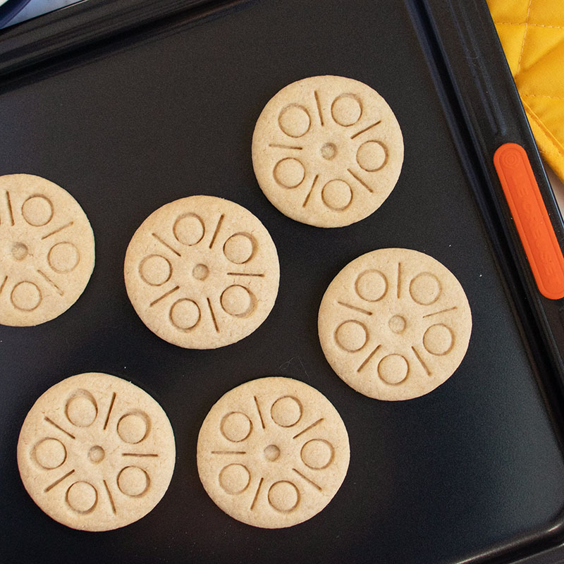 Personalized Movie Reel Cookie Cutter Filmmaker Baking Retro Movie Theme Cookie Cutter for Filmmaker Movie Lovers