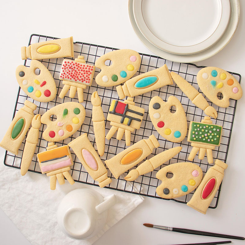 Personalized Palette Cookie Cutter Art Theme Design for Artists Teachers Kids Creative Baking Gifts
