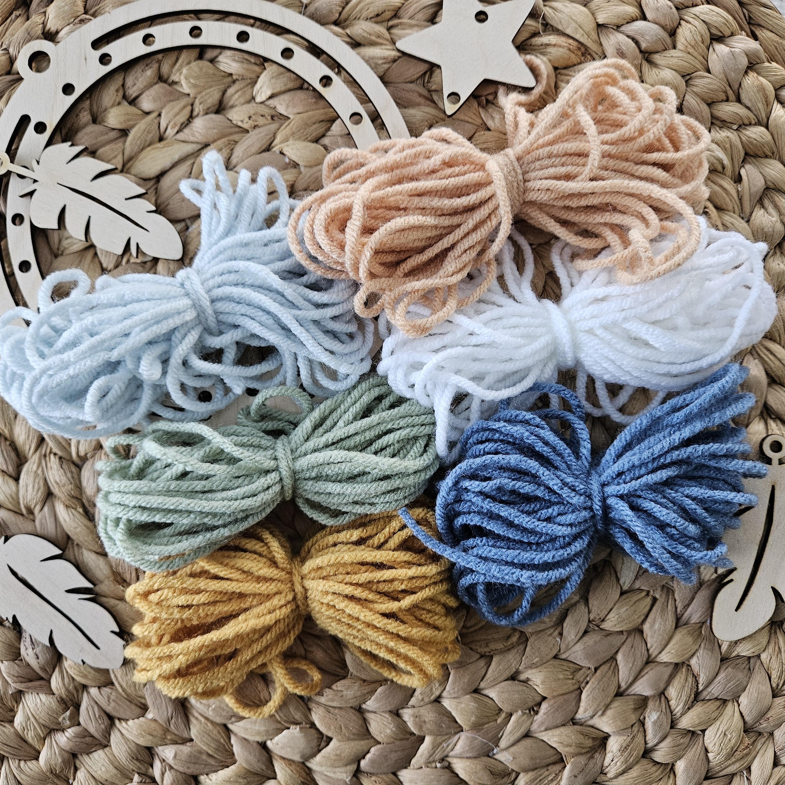 Personalized DIY Dream Catcher Kit for Kids Custom Name Creative Craft with Yarn and Wooden Decorations