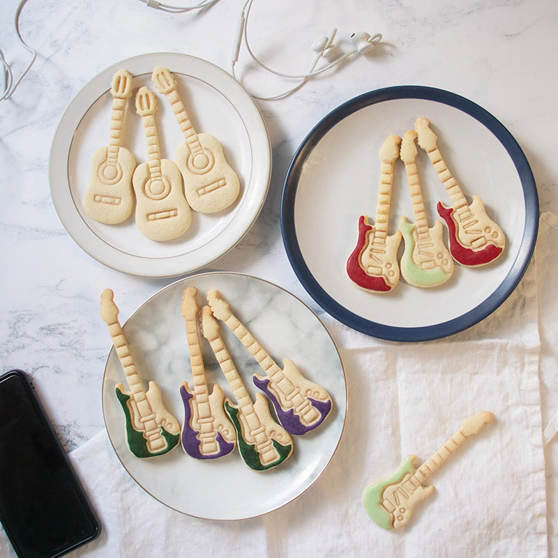 Personalized Guitar Cookie Cutter Bake Musical Stringed Instrument Biscuits for Guitarists and Music Lovers