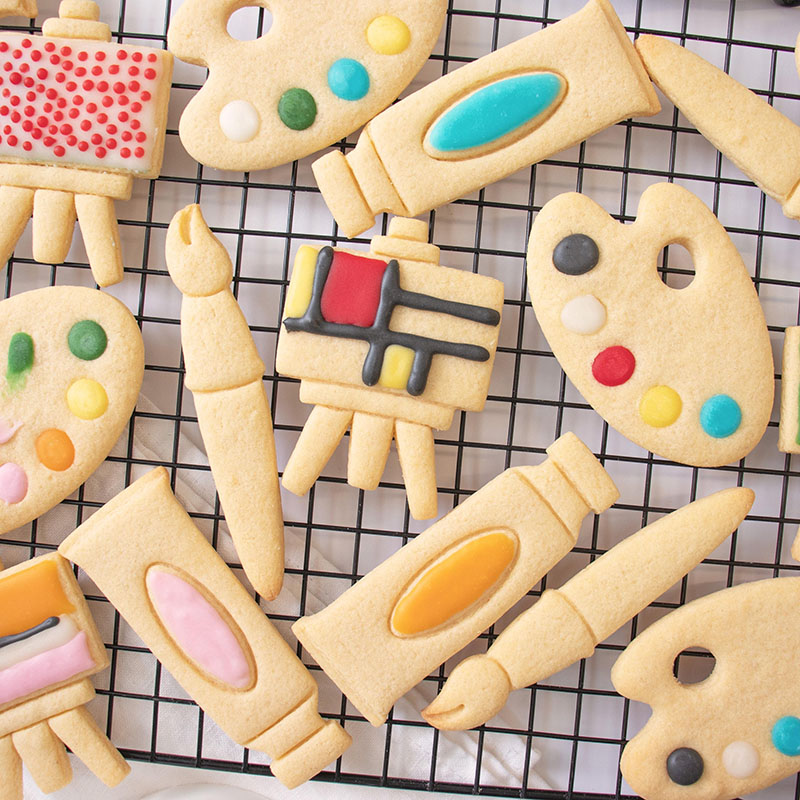Personalized Palette Cookie Cutter Art Theme Design for Artists Teachers Kids Creative Baking Gifts